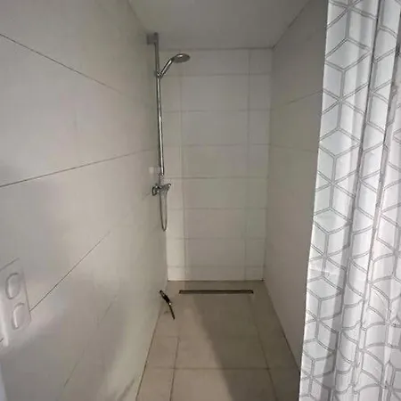 In Dordogne With Pool & Bubble Bath Caniac-du-Causse