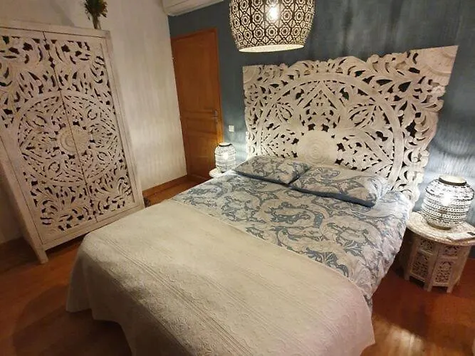 In Dordogne With Pool & Bubble Bath Prázdninový dům