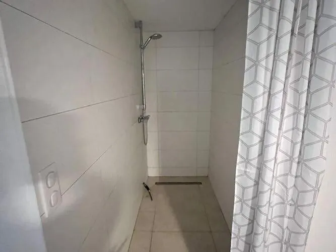 In Dordogne With Pool & Bubble Bath Caniac-du-Causse