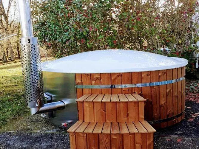 Prázdninový dům In Dordogne With Pool & Bubble Bath